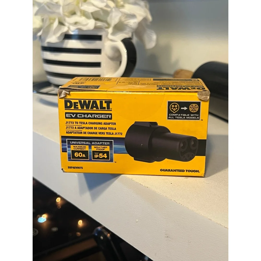 New Dewalt Tesla Charger Adapter 60 Amp 240-Volt AC Portable EV Charger Adapter